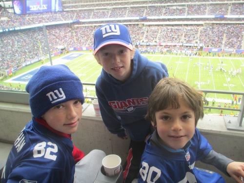 Young Giants fans at the game on carpoolcandy.com